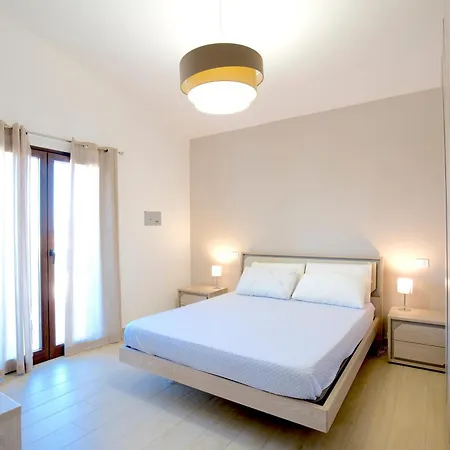 Private Villa, Sun & Pool 别墅 Mandra Capreria