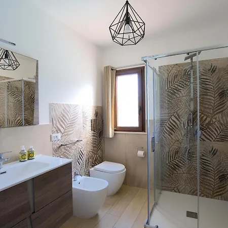 Private Villa, Sun & Pool Mandra Capreria