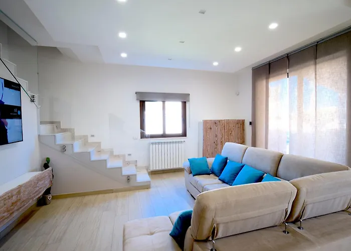 Private Villa, Sun & Pool * Mandra Capreria