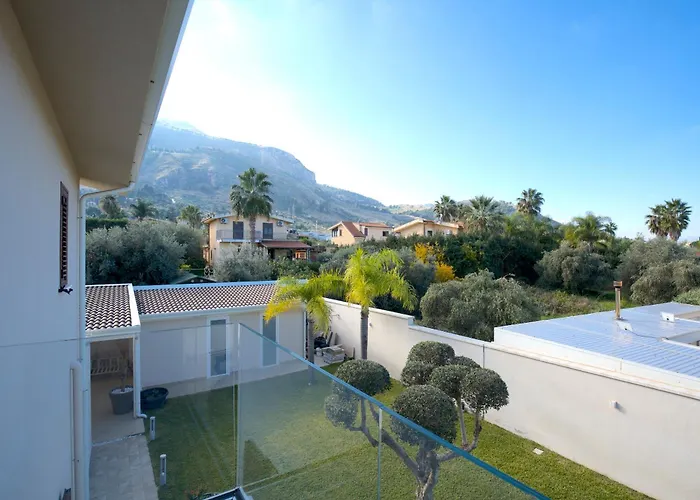 Private Villa, Sun & Pool 别墅 Mandra Capreria