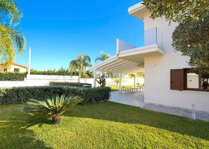 Private Villa, Sun & Pool *